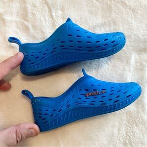 Speedo Jelly Rubber Blue Water Shoes for Boys Kids Toddler - Size: 5/6
